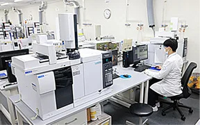 ラボ見学ツアーの写真