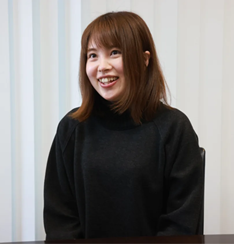 SUNATECで働く先輩職員（S.M）の写真
